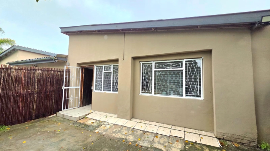 Commercial Property for Sale in Theescombe Eastern Cape